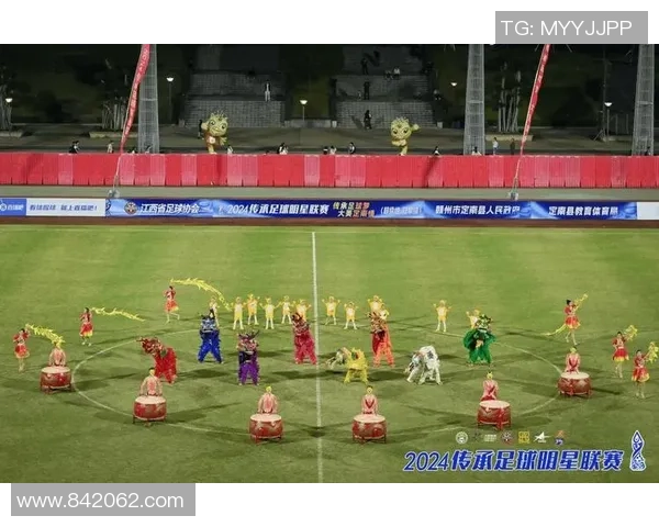 广州传承足球明星赛点燃激情助力青少年足球发展与交流 广州传承足球明星赛点燃激情助力青少年足球发展与交流