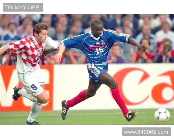 足球场上的传奇人物如何用激情与努力创造属于自己的奇迹 足球场上的传奇人物如何用激情与努力创造属于自己的奇迹